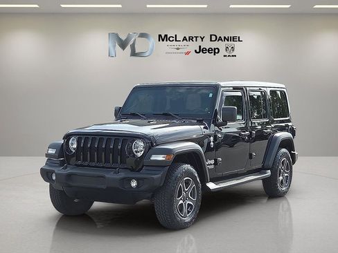Used 2020 Jeep Wrangler Unlimited Sport S w/ Sun And Sound Package AWD/4WD image 2