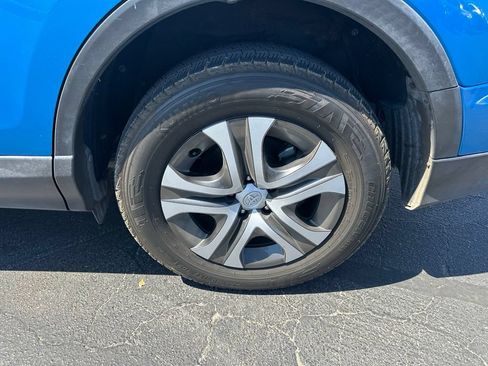 Used 2018 Toyota RAV4 LE w/ Carpet Mat Package FWD image 5