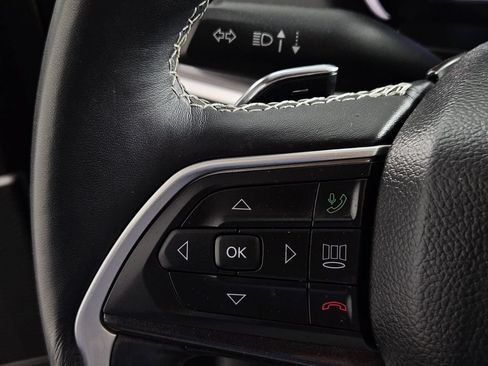 Used 2022 Jeep Grand Cherokee L Laredo RWD image 15
