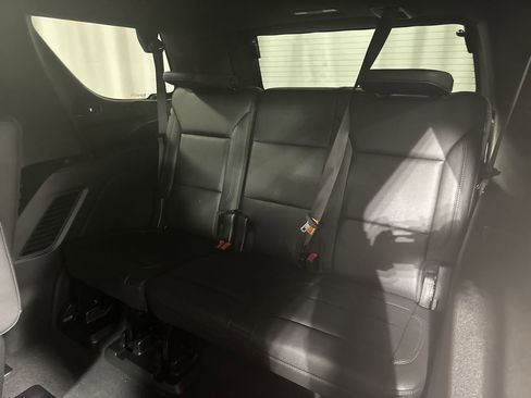 Used 2022 Chevrolet Tahoe Z71 w/ Off-Road Capability Package image 34