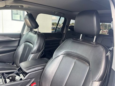 Used 2022 Jeep Grand Cherokee Limited 4xe AWD/4WD image 2