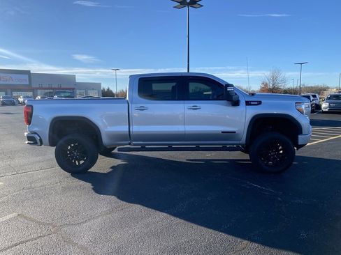 Used 2021 GMC Sierra 1500 Elevation w/ Preferred Package image 8