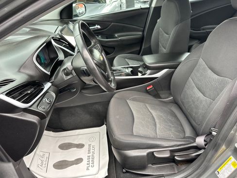Used 2016 Chevrolet Volt LT image 17