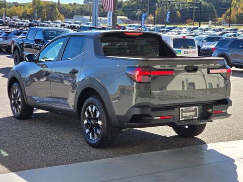 New 2026 Hyundai Santa Cruz SE image 2