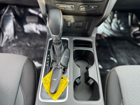 Used 2019 Ford Escape SE image 19