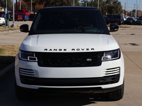 Used 2020 Land Rover Range Rover HSE image 3