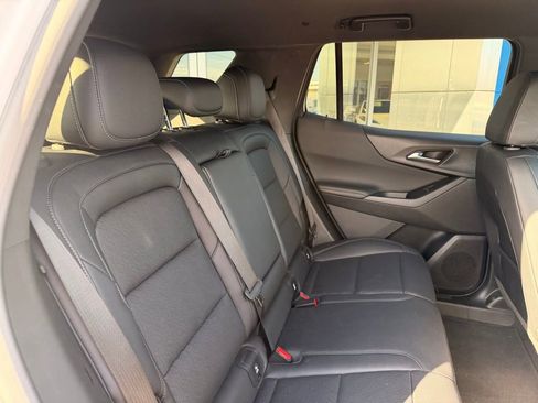 Used 2025 Chevrolet Equinox LT w/ Convenience Package II image 27