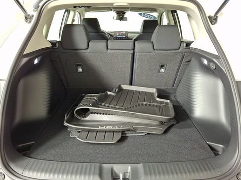 Used 2024 Honda HR-V LX image 29