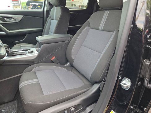 New 2026 Chevrolet Blazer LT w/ Convenience Package AWD/4WD image 28