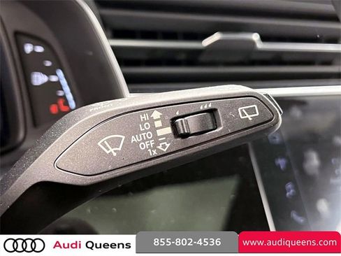 Used 2019 Audi Q8 Premium Plus w/ Premium Plus image 25
