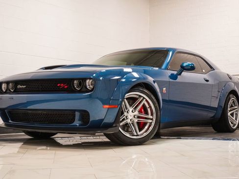 Used 2021 Dodge Challenger R/T Scat Pack image 1
