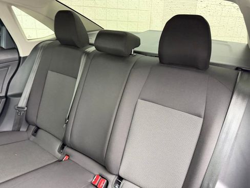 Used 2020 Volkswagen Jetta S image 18