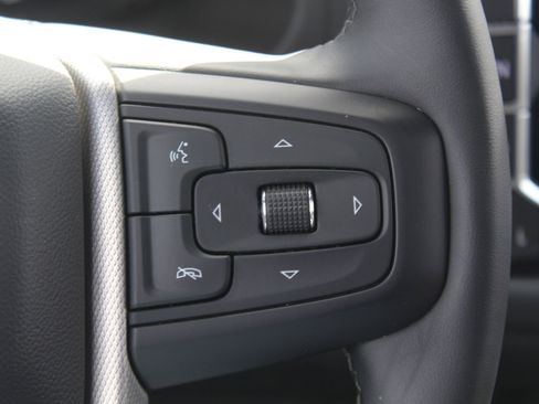 Used 2023 GMC Yukon XL Denali AWD/4WD image 9