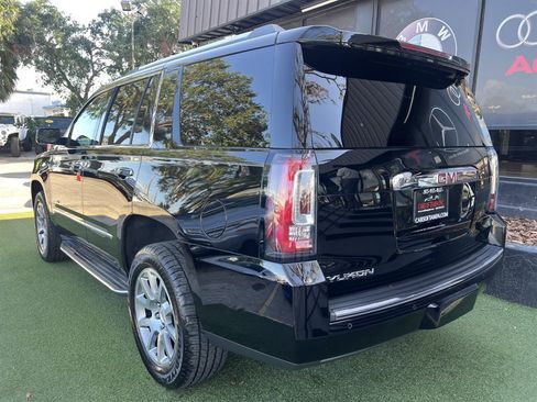 Used 2015 GMC Yukon Denali w/ Touring Package RWD image 4