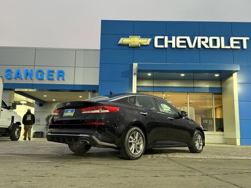 Used 2020 Kia Optima LX image 4