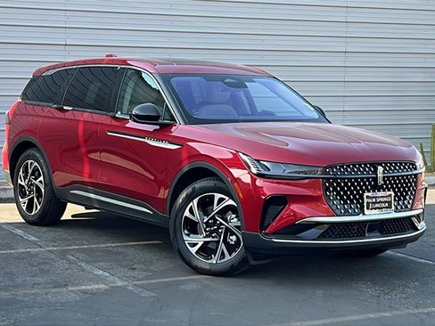 New 2025 Lincoln Nautilus Premier w/ Equipment Group 102A image 1