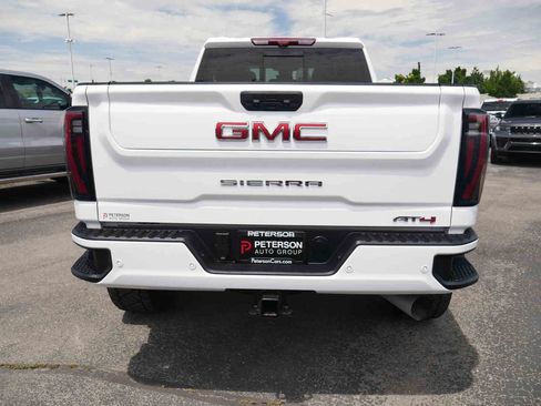 Used 2025 GMC Sierra 3500 AT4 w/ AT4 Premium Plus Package AWD/4WD image 28