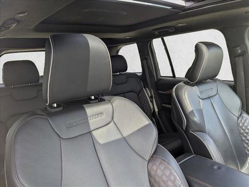 Certified 2022 Jeep Grand Cherokee Summit image 20