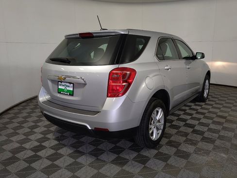 Used 2017 Chevrolet Equinox LS AWD/4WD image 9