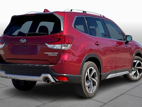 Used 2022 Subaru Forester Touring image 12