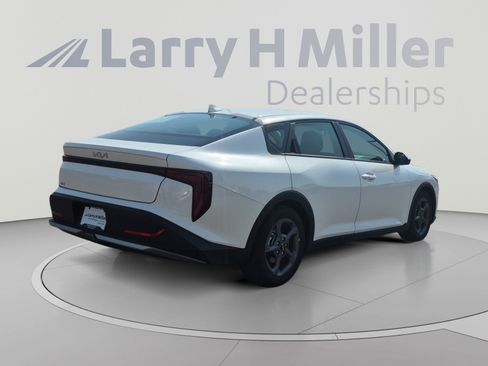 Used 2025 Kia K4 FWD image 5