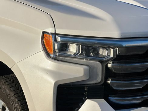 Used 2025 Chevrolet Silverado 1500 High Country w/ Technology Package image 46