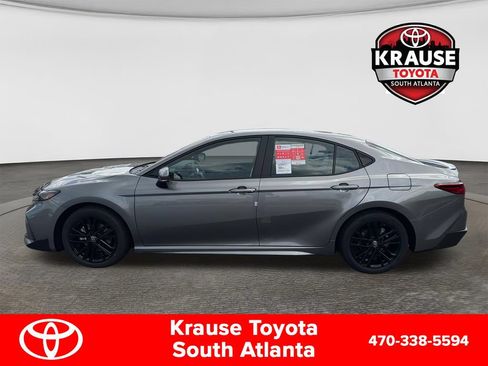 New 2026 Toyota Camry SE w/ Convenience Package FWD image 4