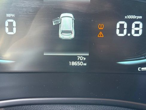 Used 2025 Kia Soul S FWD image 8