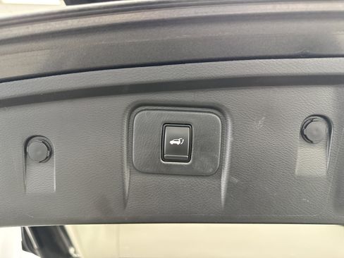 Used 2021 Nissan Murano SL image 18