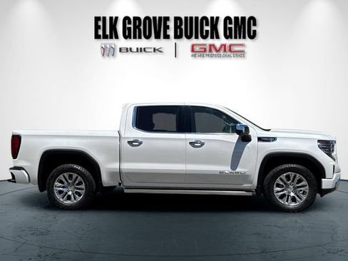 Used 2023 GMC Sierra 1500 Denali w/ Technology Package AWD/4WD image 3