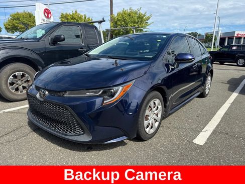 Used 2020 Toyota Corolla LE FWD image 1