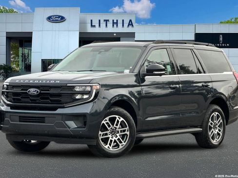 New 2025 Ford Expedition Active image 1