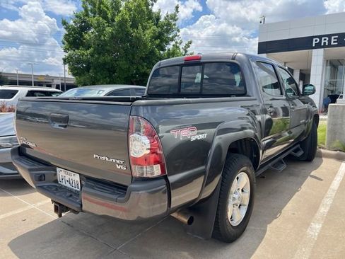 Used 2011 Toyota Tacoma PreRunner w/ TRD Sport Pkg RWD image 4
