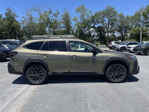 Certified 2025 Subaru Outback Onyx Edition AWD/4WD image 28