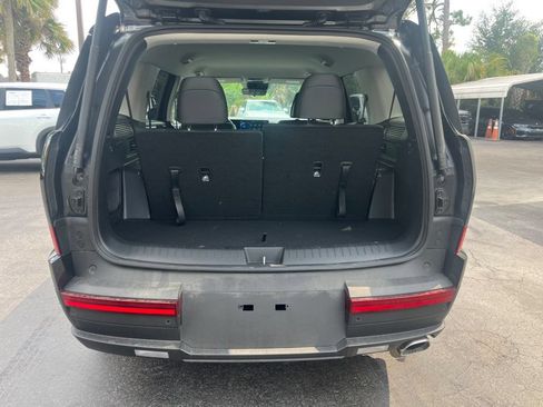 Used 2026 Hyundai Santa Fe SEL FWD image 4
