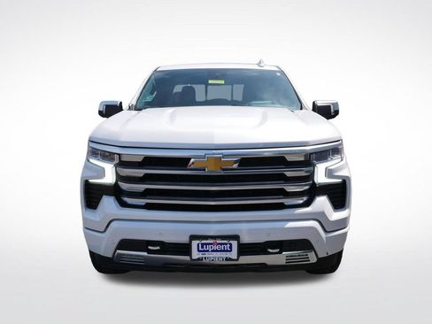 Used 2024 Chevrolet Silverado 1500 High Country w/ Technology Package AWD/4WD image 10