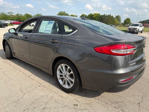 Used 2020 Ford Fusion SE FWD image 5