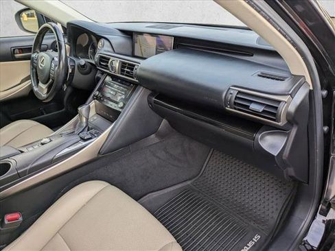 Used 2017 Lexus IS 200t RWD image 21