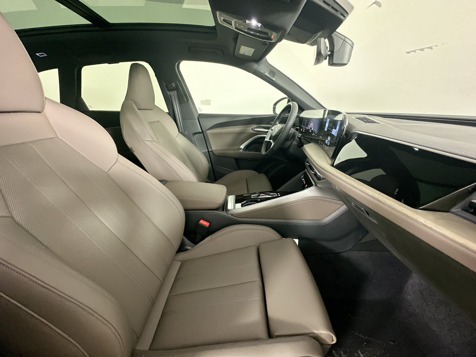 New 2026 Audi Q5 Premium Plus AWD/4WD image 45