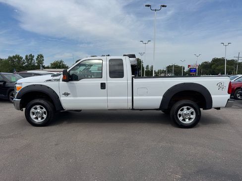 Used 2015 Ford F350 XLT AWD/4WD image 2