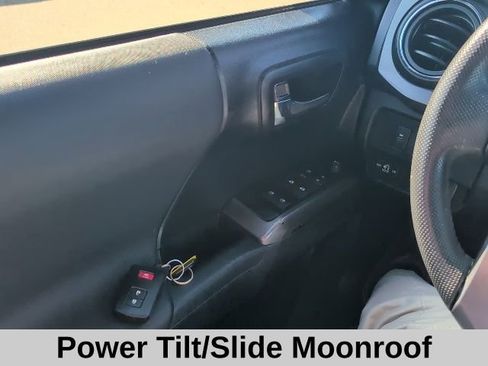 Used 2020 Toyota Tacoma TRD Sport w/ TRD Premium Sport Package image 11