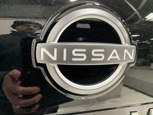 Used 2023 Nissan Rogue SL AWD/4WD image 28