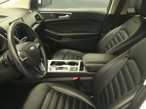 Certified 2024 Ford Edge SEL w/ Convenience Package AWD/4WD image 15