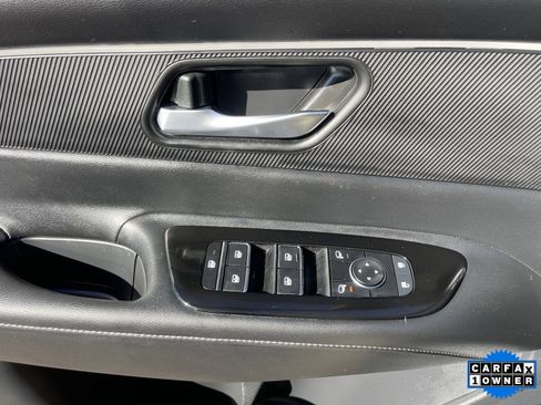 Certified 2025 Nissan Murano SV image 23