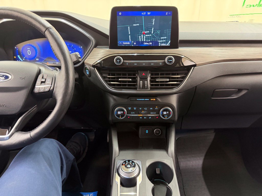 Used 2020 Ford Escape Titanium AWD/4WD image 23
