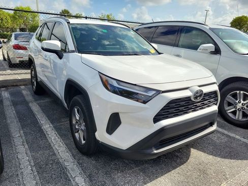 Used 2025 Toyota RAV4 LE AWD/4WD image 2