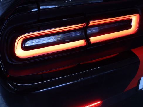 Used 2019 Dodge Challenger R/T Scat Pack image 24