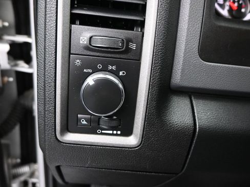Used 2015 RAM 1500 Tradesman w/ Popular Equipment Group AWD/4WD image 16