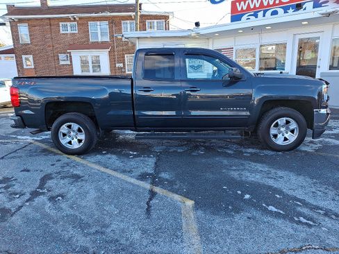Used 2018 Chevrolet Silverado 1500 LT w/ All Star Edition image 6