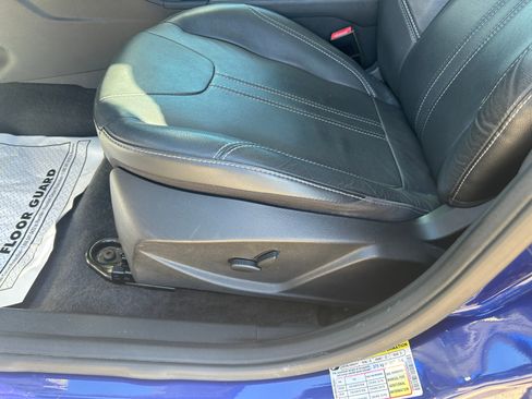 Used 2012 Ford Focus Titanium FWD image 17